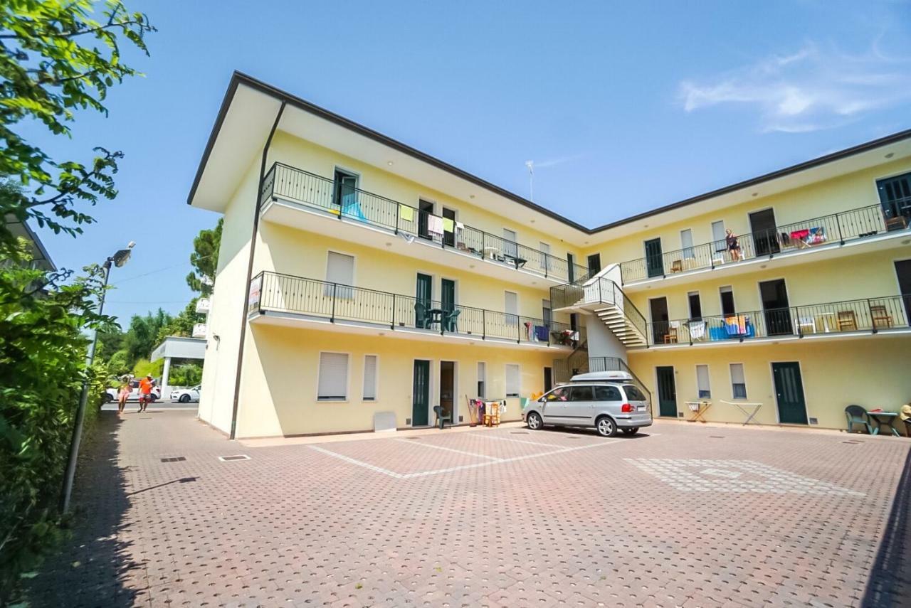 Condominio Brionetta بيبيوني المظهر الخارجي الصورة